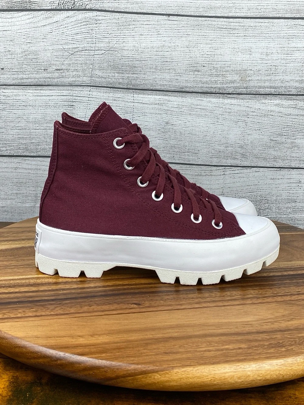 Converse Chuck Taylor All Star Lugged High Dark Burgundy Shoes Women’s Size 6